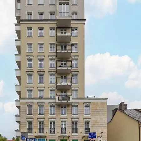 公寓 Modern With Balcony And Easy Access By Renters